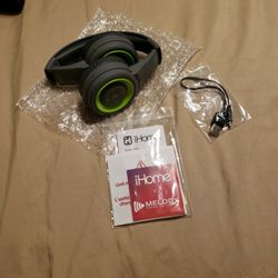 iHome Foldable Bluetooth Headphones w mic