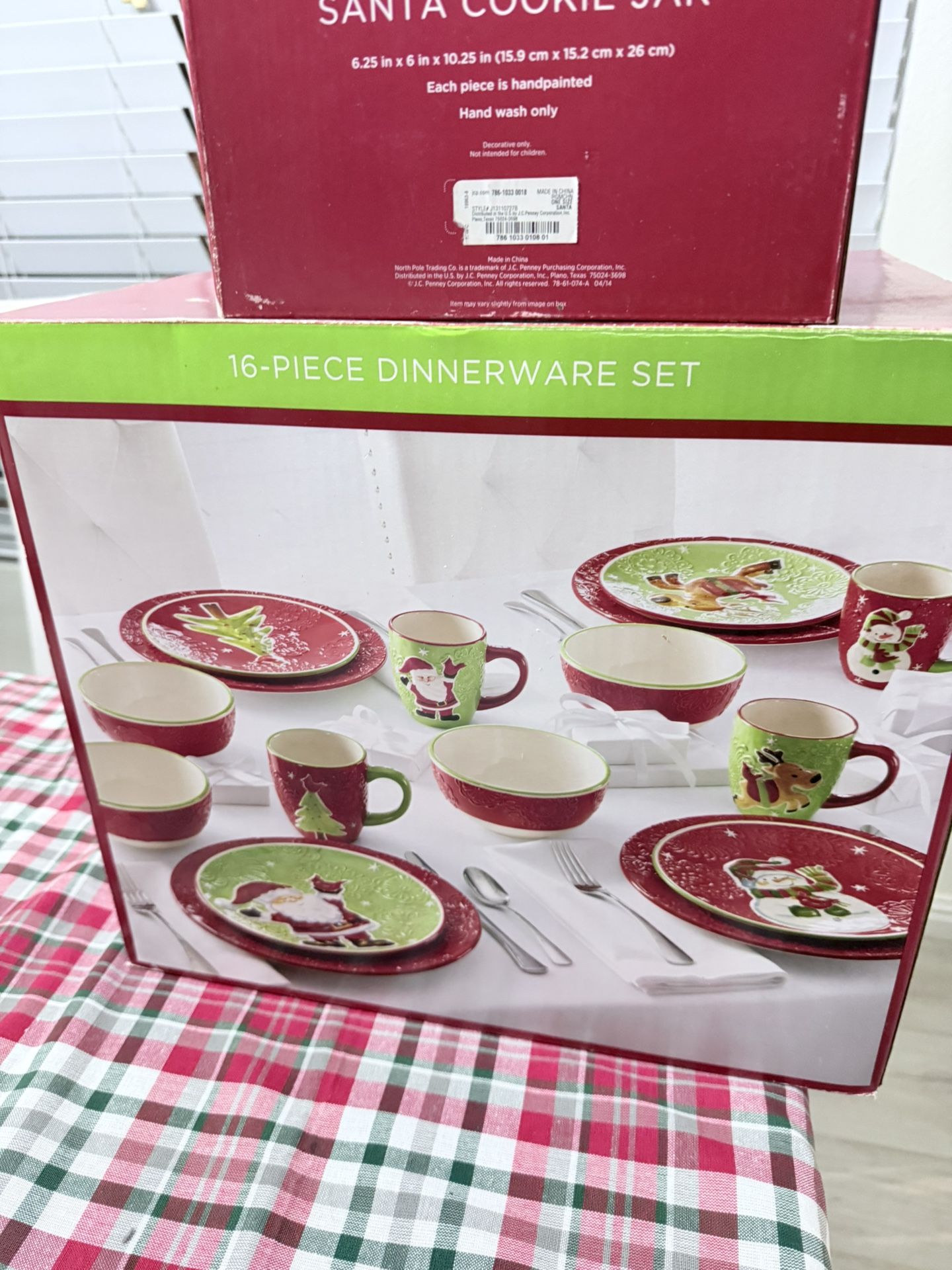 Brand New Christmas Dinnerware. Never Opened
