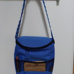 Caliterra Wine and cheese picnic cooler.