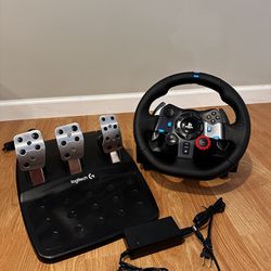 Logitech G29 Steering Wheel & Pedals - PS5 PS4 PC - 9/10 Condition - Racing Simulator Wheel Driving 