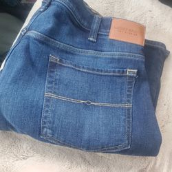 Lucky  Jeans Size 44x32 Brand New