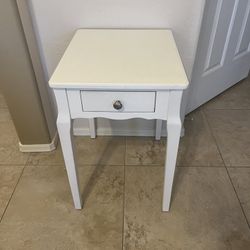 White 1-Drawer Wood Storage Side Table by iNSPIRE Q Bold