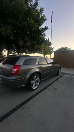2005 Dodge Magnum