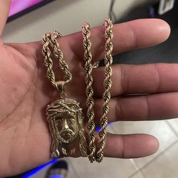 Rope chain and pendent