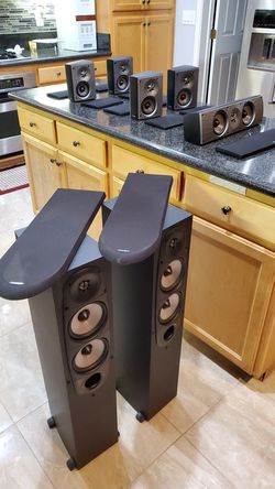 Paradigm Cinema V3 7-Channel Speaker System