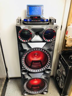 Equipo con dos bocinas 12” Recargable Con tablet//Portable Speaker with two 12” woofer w/tablet