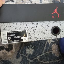 Jordan 4 winterzied size 6.5 y