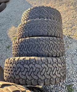 275 65 18 BFGOODRICH Ko2 All 4 are in perfect living conditions.
