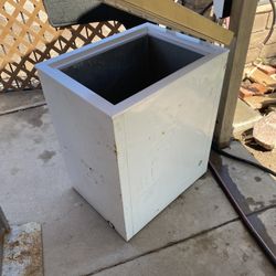 Freezer - Small Chest Freezer