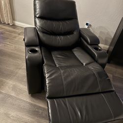 Serta Black Leather Recliner