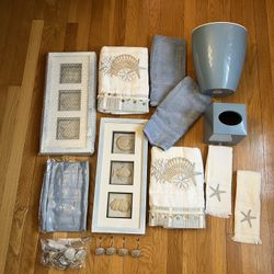 Seashell Themed Bathroom Set…