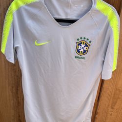 NIKE BRAZIL JERSEY MEDIUM 