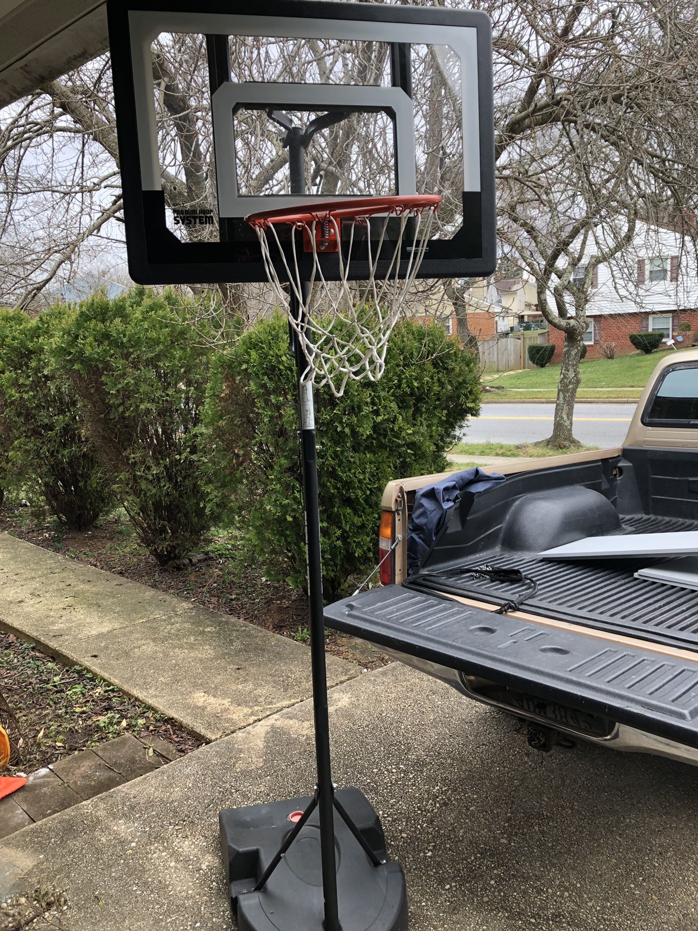 Pro mini hoop basketball court