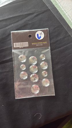 Arts and crafts adhesive gems