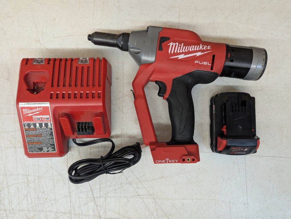 Milwaukee 2660-20 Rivet Tool With 2.0Ah Battery And Charger