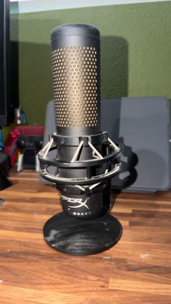 HyperX USB Condenser Microphone with Shock Mount