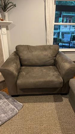 Microfiber chair and a half