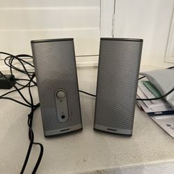 BOSE desktop Speakers 