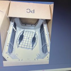 Pet Crate/carrier Amazon Basics Very Nice