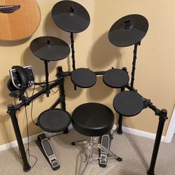 Electronic Drum Set  