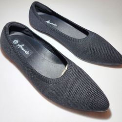 New Arromic Women’s Pointed Toe Flats Black Size 7.5