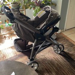 Chicco keyfit 30 Car Seat & Stroller 
