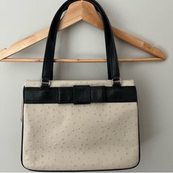🔥🔥Kate Spade brown and cream embossed ostrich purse 
