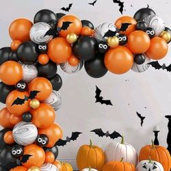 Halloween Balloon Arch