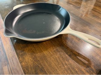 Les Creuset Cast Iron Skillet
