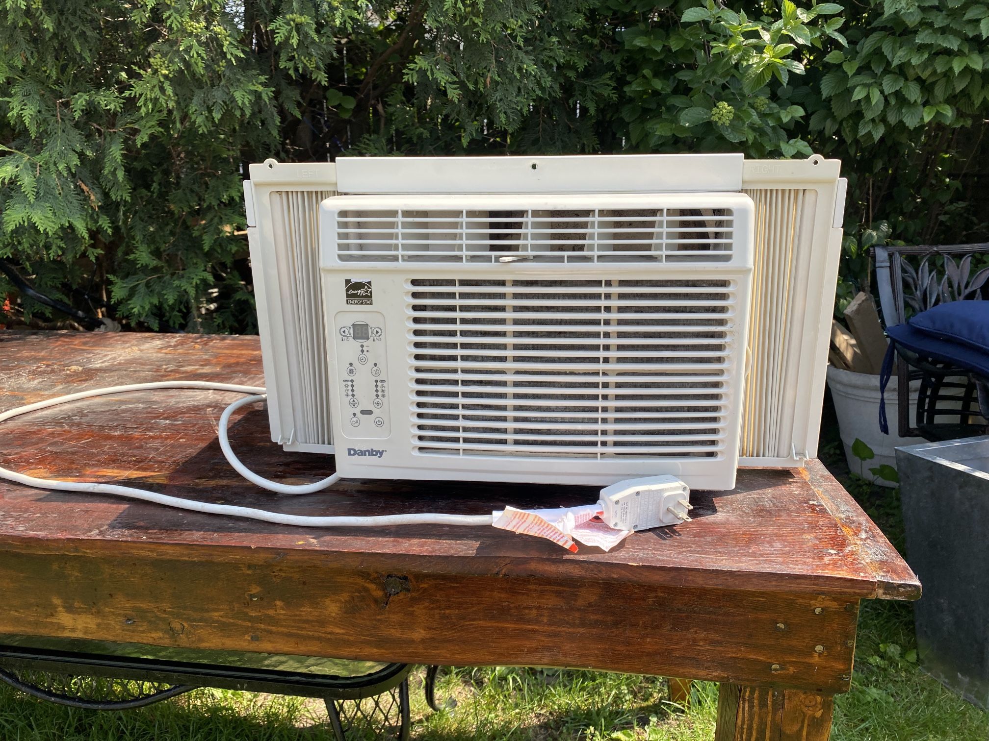 Danby 6000BTU AC Window Air Condiiioner
