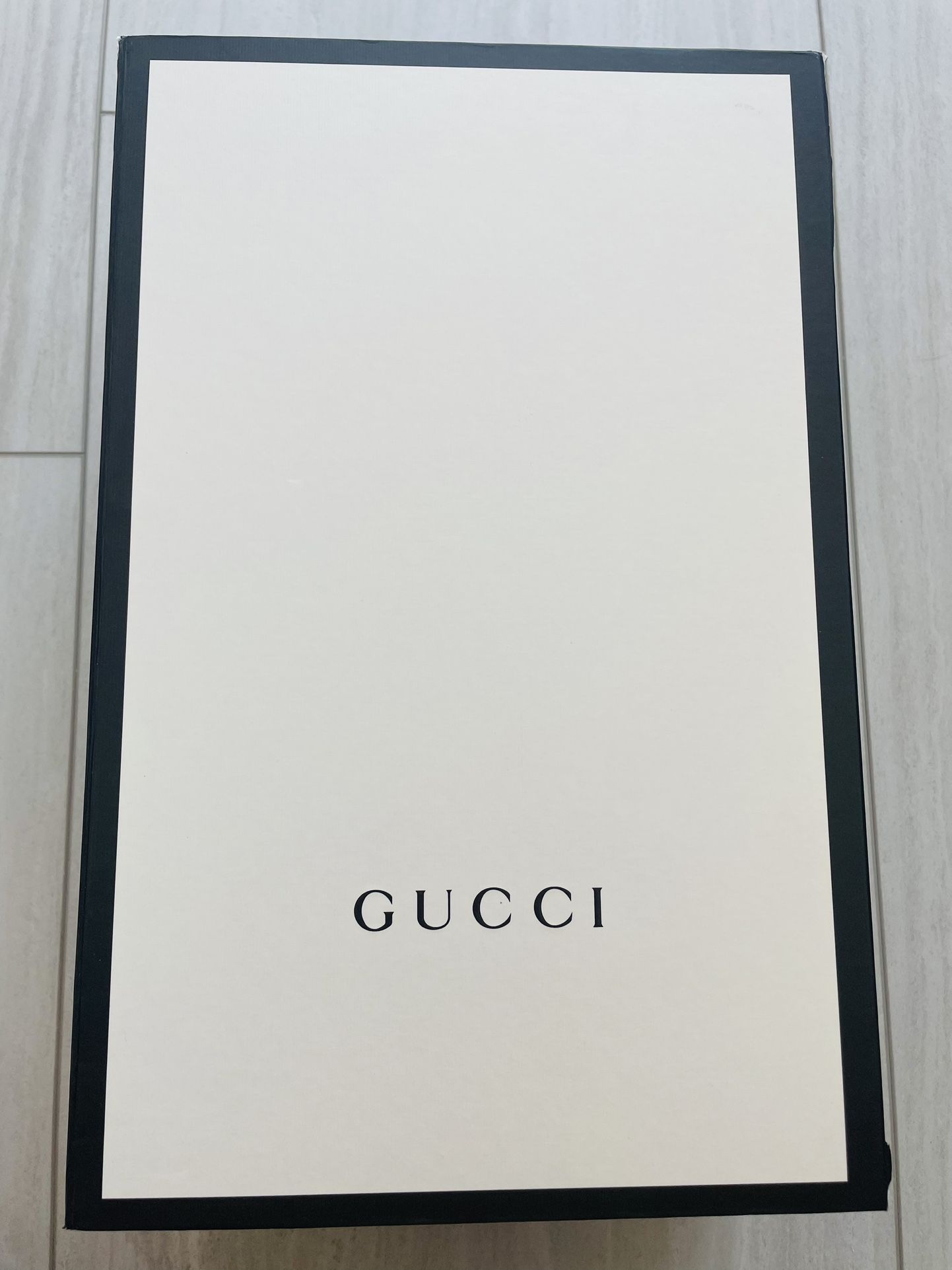 Gucci Large Empty Storage Gift Display Box Magnetic Closure 15.75 x 10 x 7