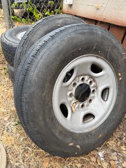 8 lug GM wheels