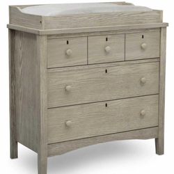 Dresser With Removable Changing Top