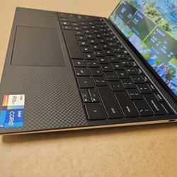 Dell XPS 13 9310 i7 32gb Ram 512gb SSD Drive 13" Touchscreen 3840x2400 4k 