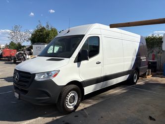 2023 Mercedes Sprinter 2500 High roof