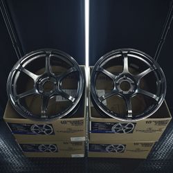 ADVAN RG-4 (S-GTR FACE) 5X114 18X10 +35 (RACING HYPER BLACK)