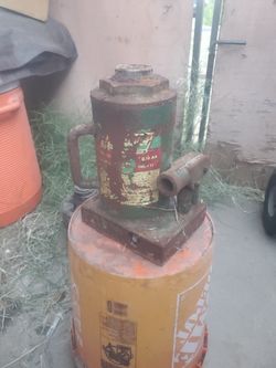 20 Ton Bottle Jack