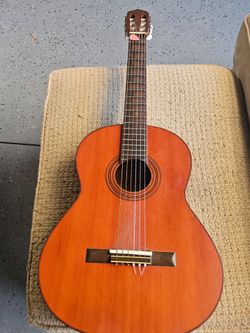 Yamaha guitar
