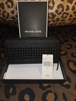 Michael Kors Men/Women Wallet