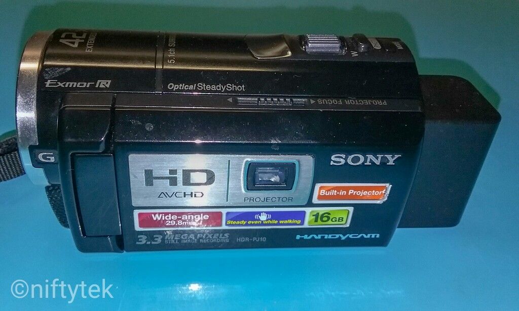 Sony PJ10 Handicam Camcorder w/projector