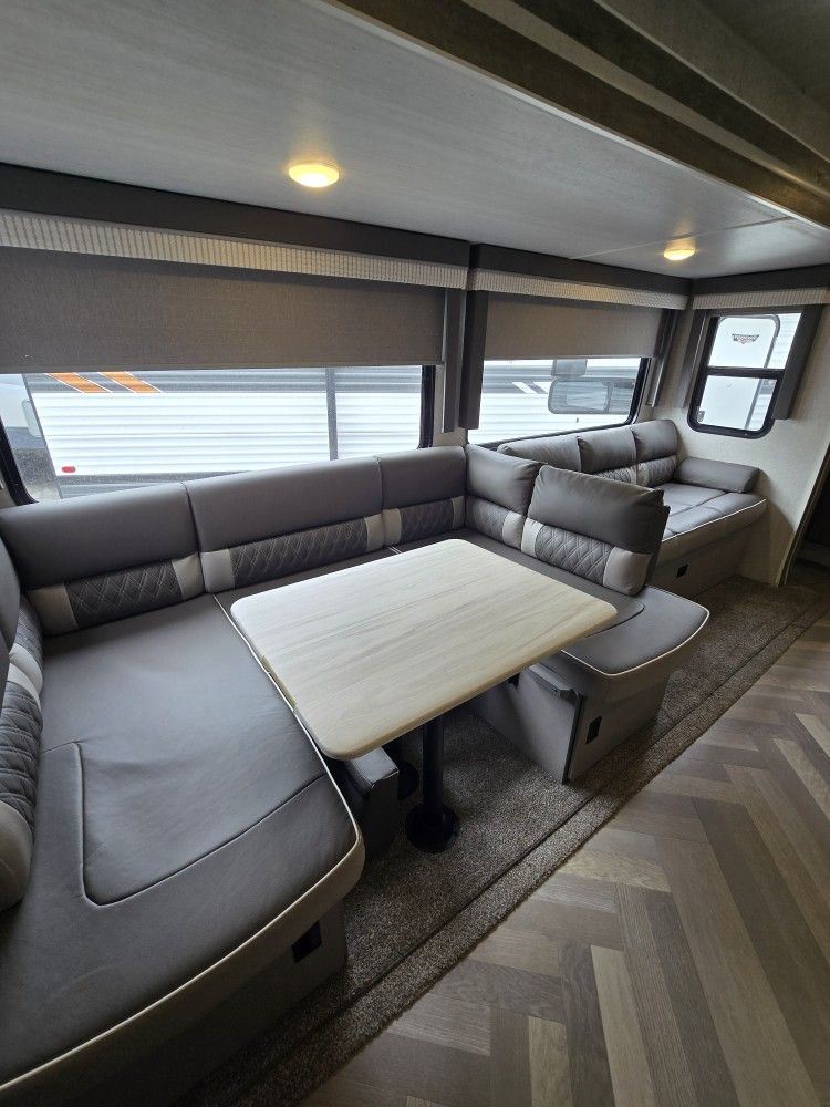 Rv Travel Trailer 30ft 2022 Two Rooms