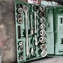 3/4” Socket Set With Breaker Bars