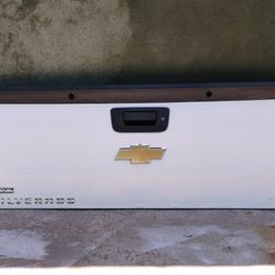 Silverado 1500 Tail