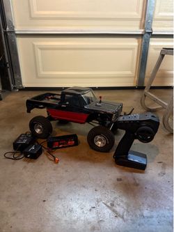 Axial scx10 III crawler