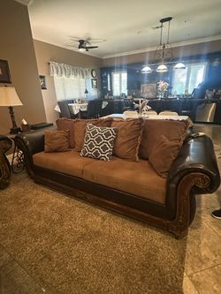 COUCH & LOVE SEAT SET