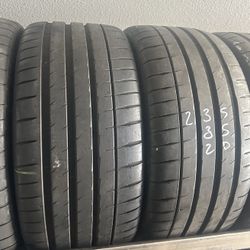 PAIR OF TIRE 235 35 20 MICHELIN 85% LIFE