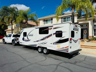 2012 Lance 2285