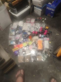 Fly Tying Tools And Materials 