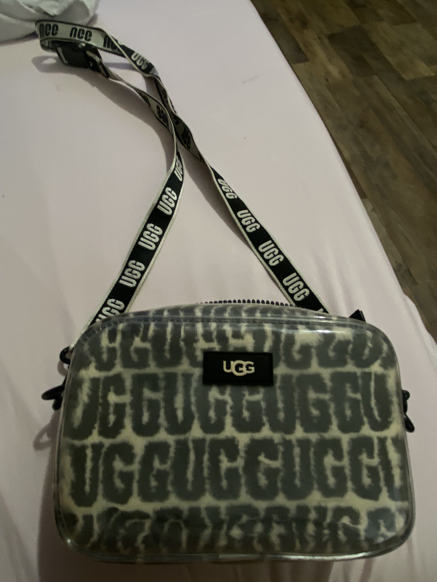 Ugg Crossbody Bag