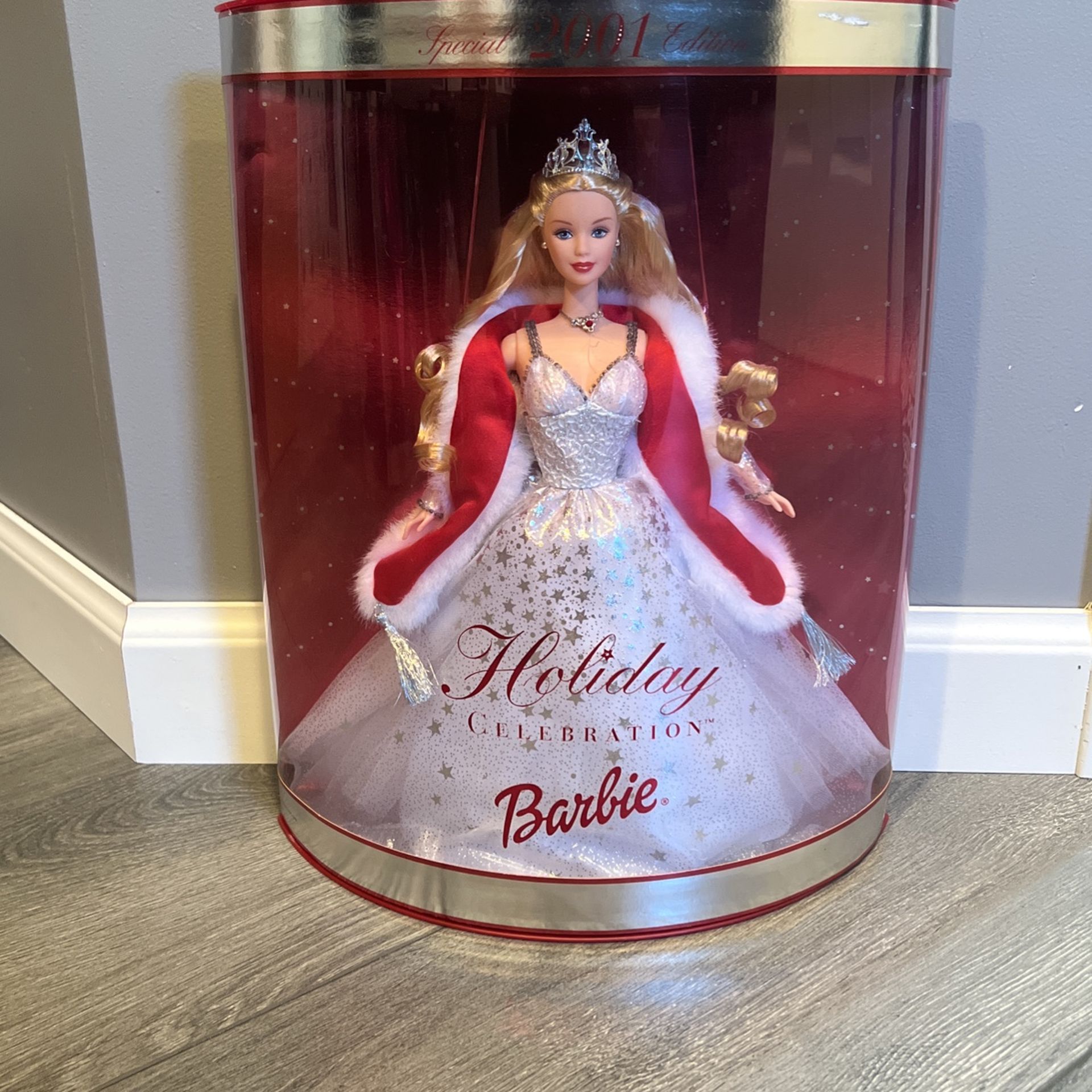 Barbie: 2001 Holiday Celebration